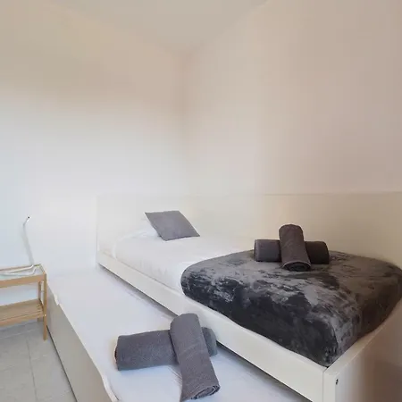 River Apartman *