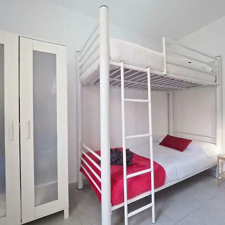 River Apartman